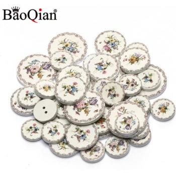 50pcs White Flower Round Wood Buttons for Sewing
