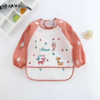 Babero de niña con protección impermeable