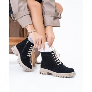 I.S.S.A. Plus Beige‑Contrast Boots