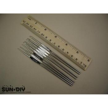 Nickel Steel 8-Piece Crochet Hook Set 12cm Sizes 1.0-1.7mm