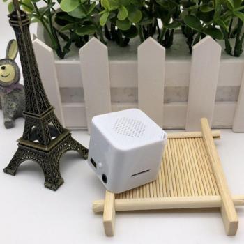 Lecteur de musique USB blanc luxe avec fonction Micro SD