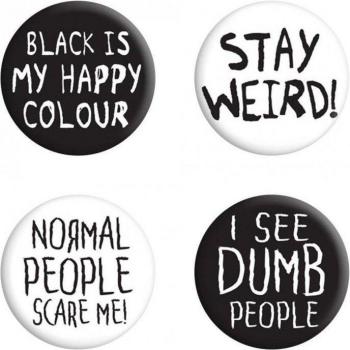 Set Badge Stay Weird per Grindstore