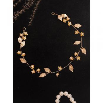 Goldesener Blüten-Headband für Hochzeiten