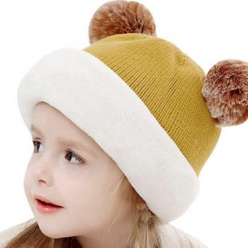 Gorro de Punto con Capucha “Aventuras Frías”