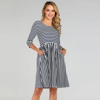 Robe mi-longue Automne 3/4 – Rayé, Col Rond, Grand Format