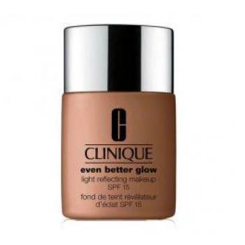 Even Better Glow Fond de Teint SPF15 Clinique