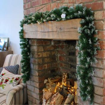 70cm (9ft) Snow Tipped Green Christmas Garland