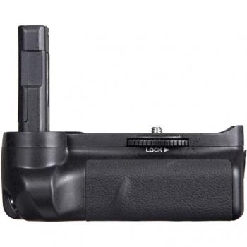 Nikon D3100 D3200 D3300 Batteriegriff mit Kabel