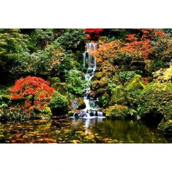 Papermoon Hintergrundbild „Shinrin‑Yama‑Wasserfall“