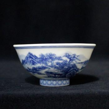 Jingdezhen Blue‑White Lotus Branch Teacup – Hand‑Painted Ceramic