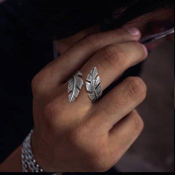 Männer Ring mit Engel Feder Design