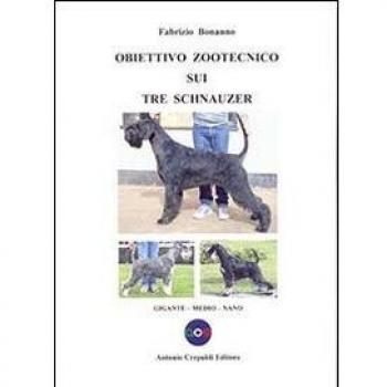 Obiettivo zootecnico sui tre schnauzer. Gigante, medio, nano