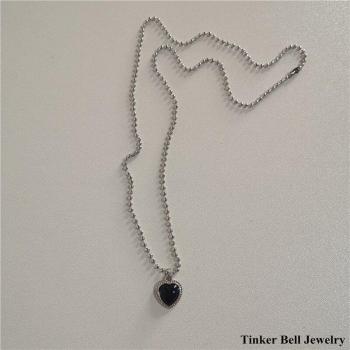 Joyería Y2K: collar Kpop con cuentas de corazones