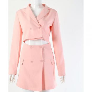 Falda y blazer para oficina