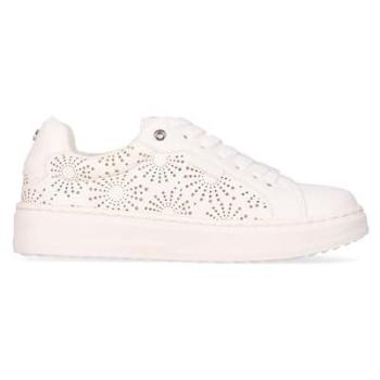 NUBIA Chika 10 Streetwear-Treffer