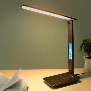 Multifunktionale LED Lampe für das Home Office