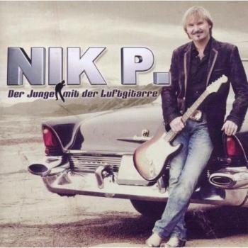 Der Junge und seine Luftgitarre