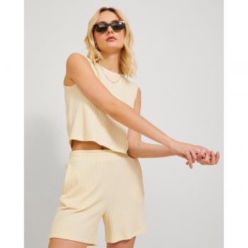 Camiseta crop de mujer Jack & Jones, estilo sisa, color beig