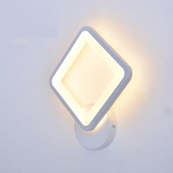 Noche de Luz: Mesita Madera Nórdica