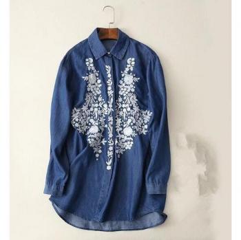 Boyfriend Plum Embroidery Linen Top