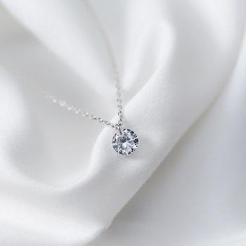 925 Sterling Silver Romantic Round Crystal Pendant Necklace