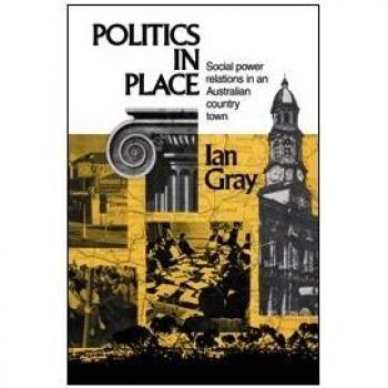 Ingles otros  politics in place pb  cambridge