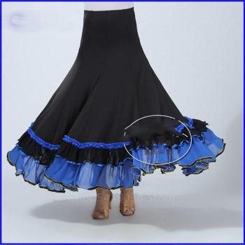 Ropa de Práctica Volantes Negros