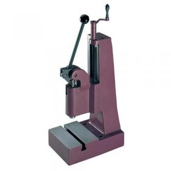 Kniehebel-Presse HK 800 von BERG & SCHMID