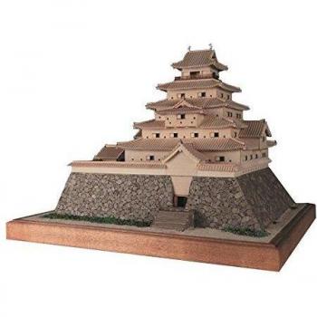 Montable: Castillo Woody Joe Tsuruga 1/150