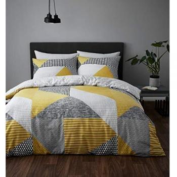 Catherine Lansfield Larsson Geo Easy Care Double Duvet Set in Ochre