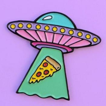 Pince à pizza à couvercle