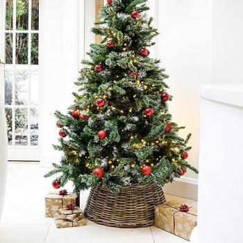 Sustainable Hand-Finished Natural Wicker Tree Skirt