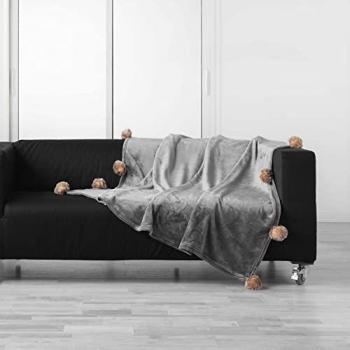 Plaid Flanelle Pompons Douceur d'Intérieur 125x150cm Gris Snowy