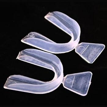 Dos Placas Dentales Moldables Whitener Qinhai