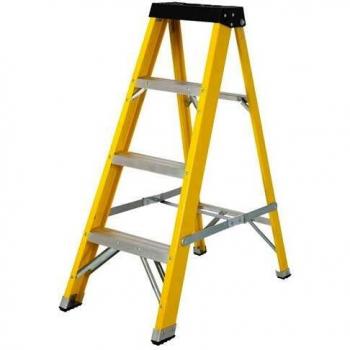 Tread Vaunt Fibreglass Step Ladder 1.11m