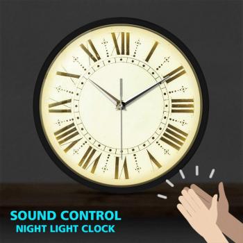 Reloj de pared con luz LED y estilo rústico