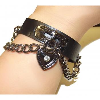 Black Gothic Herzarmband mit Ketten