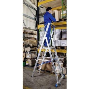 Verrijdbare ladder met 6 treden en grote standplaats