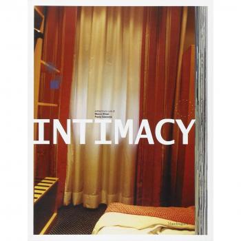 Intimacy. Beyond media-Oltre i media