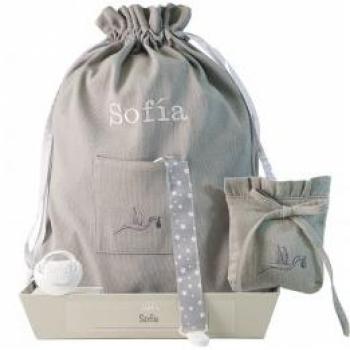 Pack Completo de Chupete y Accesorios Bordados en Gris