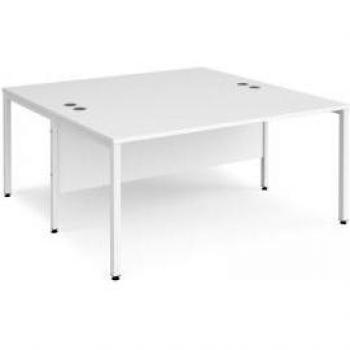 Maestro 25 Office Dual-Desk System – 1600 mm × 1600 mm, White Bench with Frames