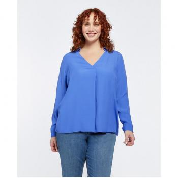 Blusa de mujer con pliegue en crepé y cuello de pico