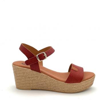 Kelara: Sandalias de Cuña con Tiras de Piel en Color Teja