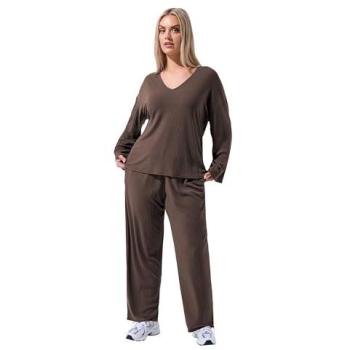 Broad‑Leg Brown Ribbed Trousers – Female, 22–24