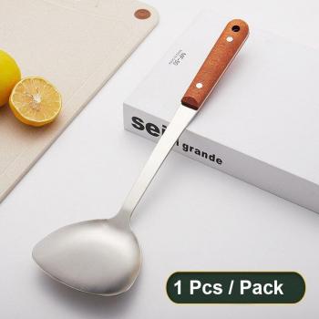 Silberne Wok Spachtel mit langem Griff