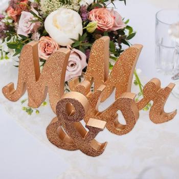 Prop Set Nupcial: 3 Letras MR/MRS + Accesorios de Boda en Madera